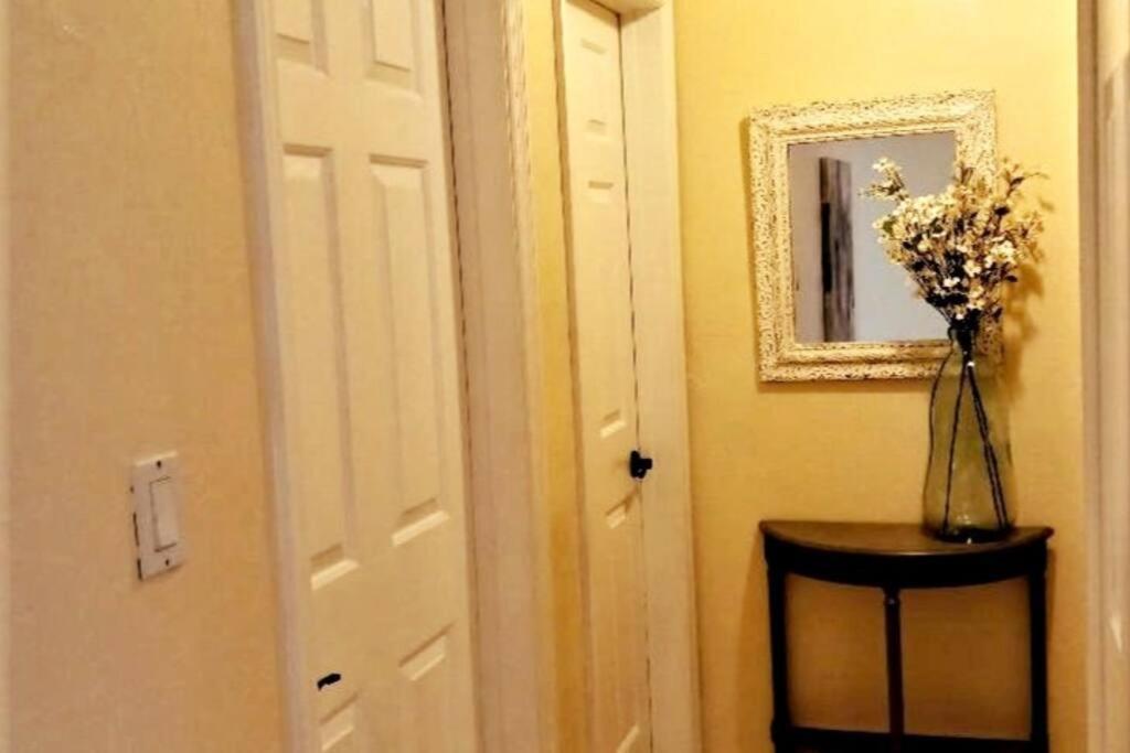 House Close To Downtown, Airport, Raymond James Stadium, And Many More Places Tampa Exterior foto